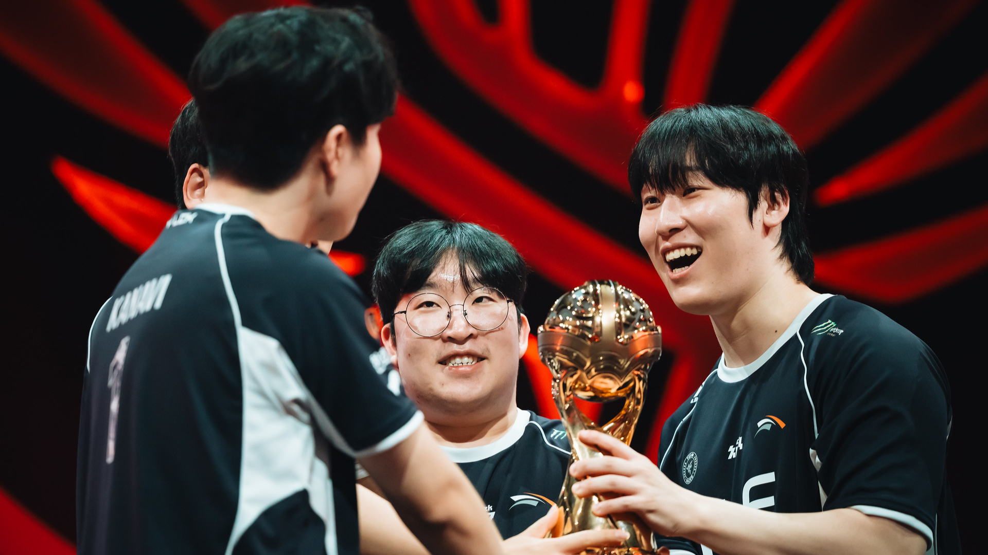 Current Standings for LEC, Prime League, LCS, LCK, LPL, and International Tournaments