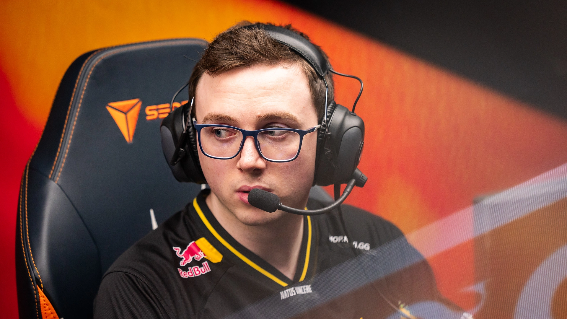 NAVI Support Parus on the LEC Playoffs and the Road to Demacia Cup